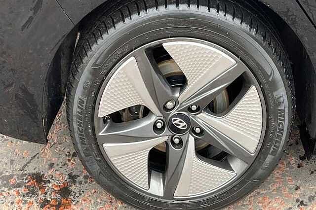 Hyundai IONIQ 1.6 GDi (105ps) Premium SE Hybrid DCT 5Dr HB