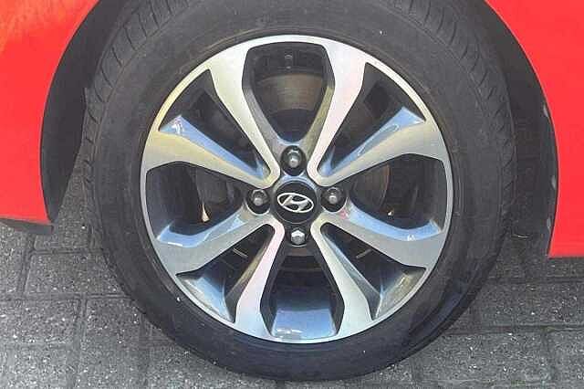 Hyundai i10 Hatchback 5d 1.0 (67ps) PLAY